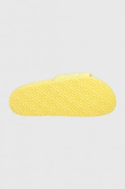 Γυναικεία Σαγιονάρες Παντόφλες Gant Mardale χρώμα: κίτρινο -Φτηνός Fila Κατάστημα unnamed file 2702