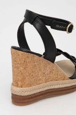 Γυναικεία Πέδιλα με τακούνι Δερμάτινα σανδάλια Gant χρώμα: μαύρο 8 Γυναικεία Πέδιλα με τακούνι Δερμάτινα σανδάλια Gant χρώμα: μαύρο -Φτηνός Fila Κατάστημα unnamed file 2997