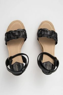 Γυναικεία Πέδιλα με τακούνι Δερμάτινα σανδάλια Gant χρώμα: μαύρο 10 Γυναικεία Πέδιλα με τακούνι Δερμάτινα σανδάλια Gant χρώμα: μαύρο -Φτηνός Fila Κατάστημα unnamed file 2999